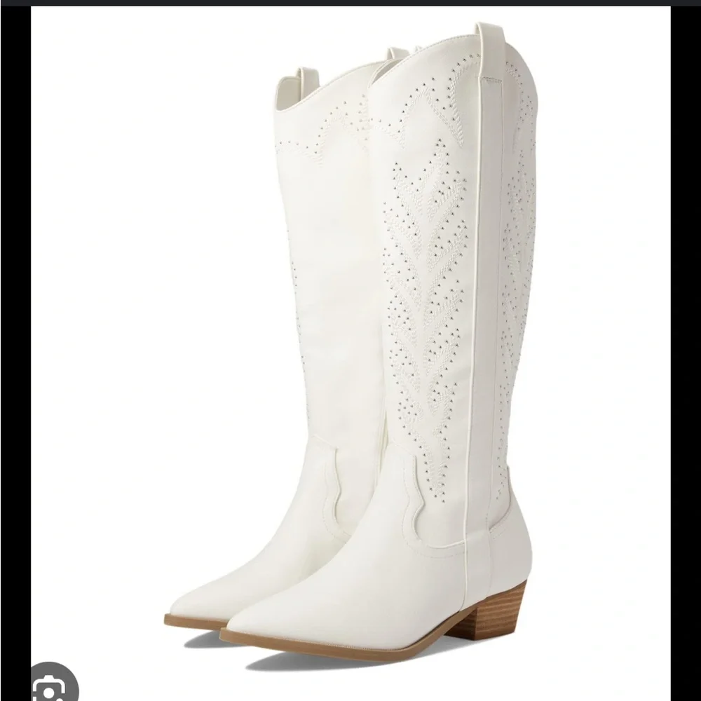 Dolce Vita white western boots 🤍 - Picture 1 of 3